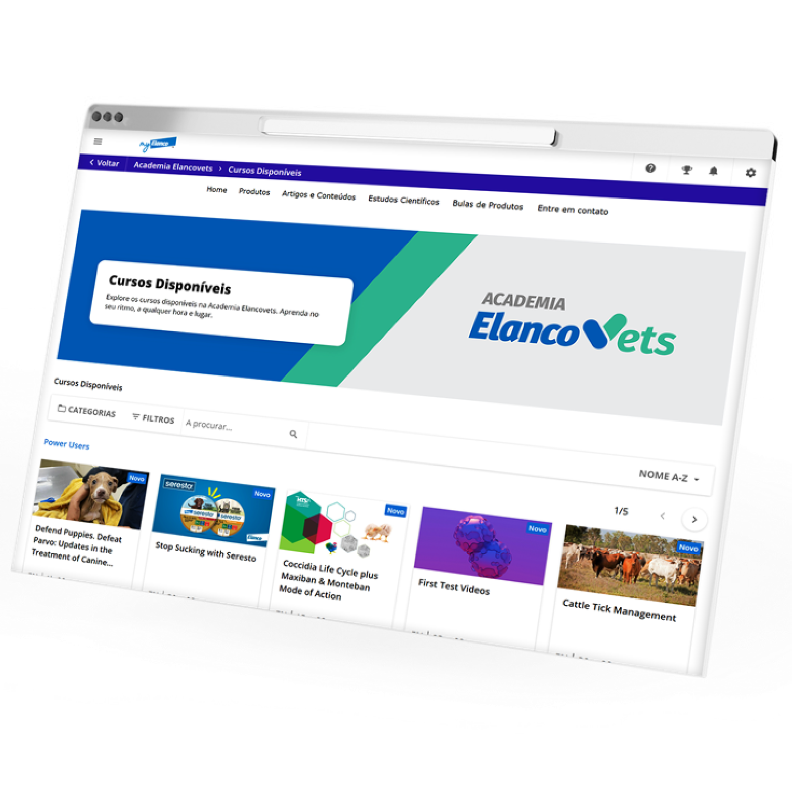 Tela inclinada do site Academia ElancoVets exibindo a página de ‘Cursos Disponíveis’, com banner principal em verde e azul à esquerda e o logo ‘ACADEMIA ElancoVets’ à direita, além de uma grade de cursos em destaque na parte inferior