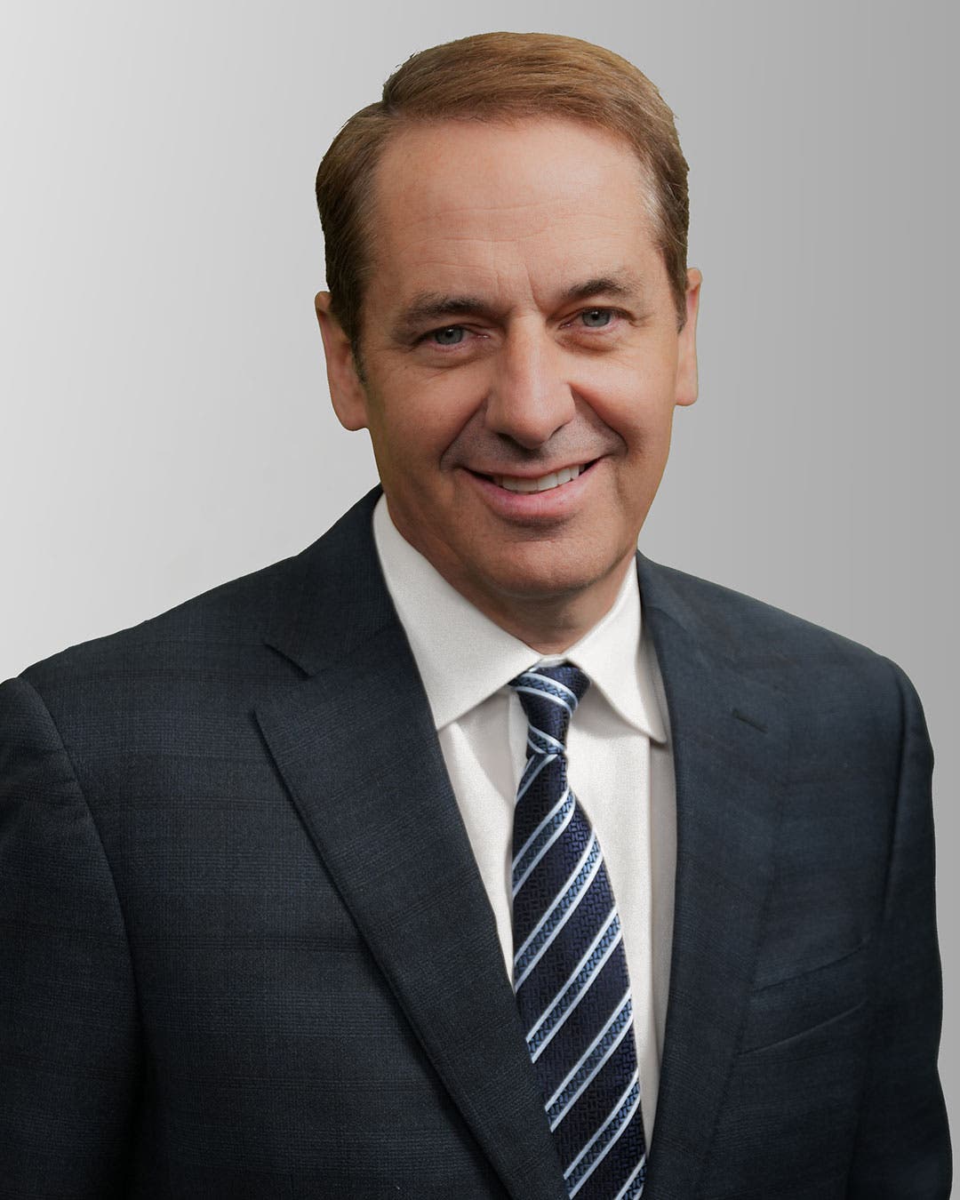 Jeff Simmons Headshot