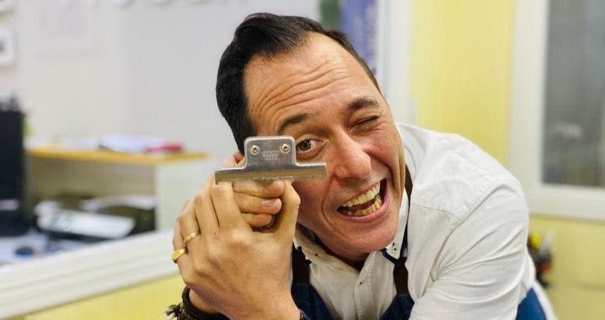 El coat utensilio pelo duro3